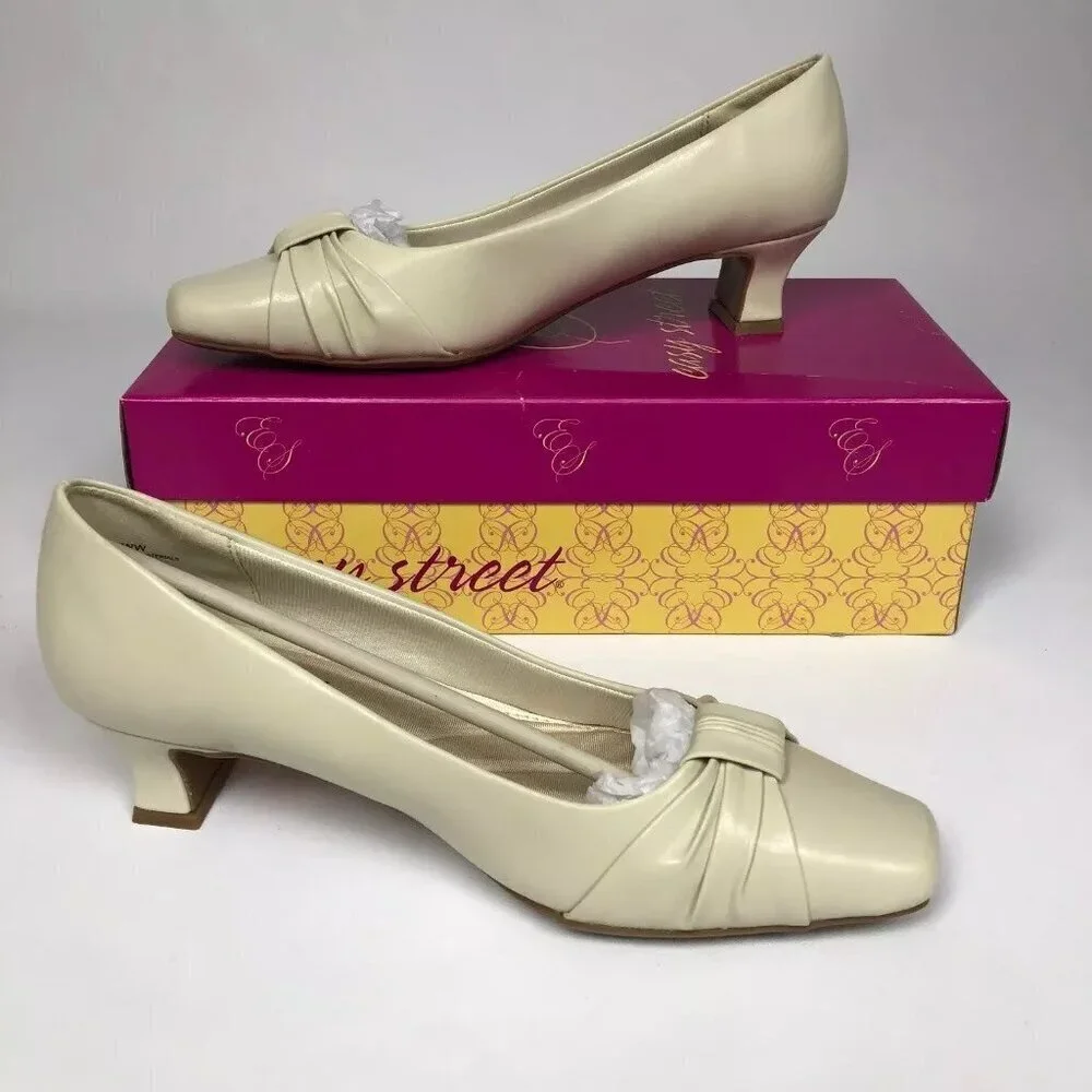 Easy Street Womens Waive Pumps Bone 8M
